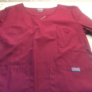 Cherokee Scrub Top 💞